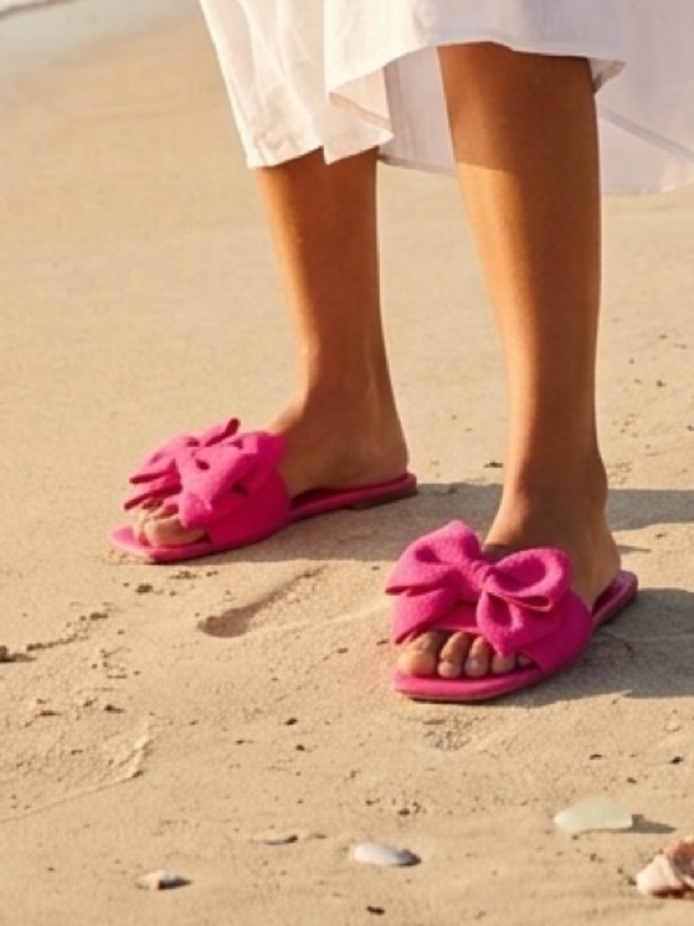 Feminine Bow Slide Sandals in Bright Pink